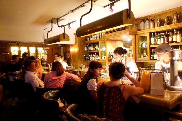 Woo Taipei 窩台北:(胖樺食記)台北東區超推薦酒吧「Woo Taipei窩台北」/超大份量拼盤/特色調酒/咖啡廳/義大利麵