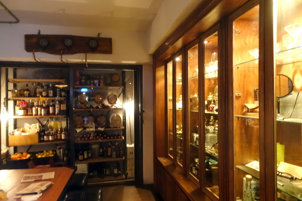 Woo Taipei 窩台北:(胖樺食記)台北東區超推薦酒吧「Woo Taipei窩台北」/超大份量拼盤/特色調酒/咖啡廳/義大利麵