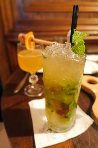 Woo Taipei 窩台北:(胖樺食記)台北東區超推薦酒吧「Woo Taipei窩台北」/超大份量拼盤/特色調酒/咖啡廳/義大利麵