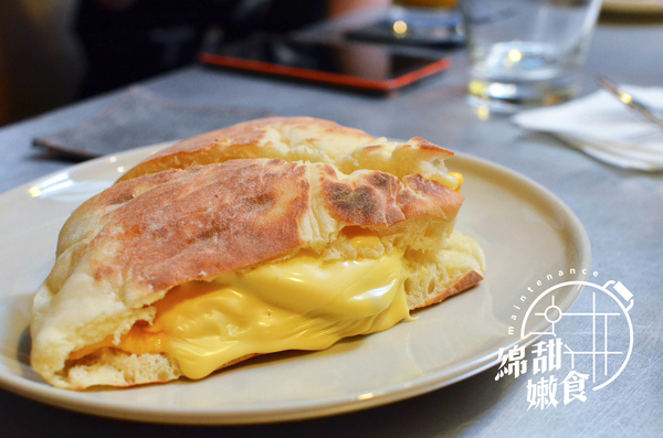 窩著咖啡 perch cafe：『台北||大安』窩在這發呆慢慢聊-窩著Perch Cafe