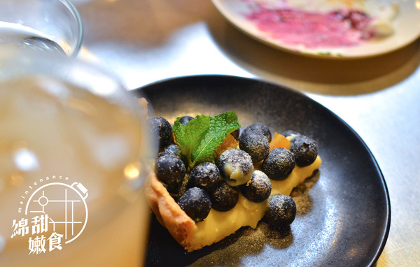 窩著咖啡 perch cafe：『台北||大安』窩在這發呆慢慢聊-窩著Perch Cafe