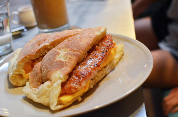 窩著咖啡 perch cafe：『台北||大安』窩在這發呆慢慢聊-窩著Perch Cafe