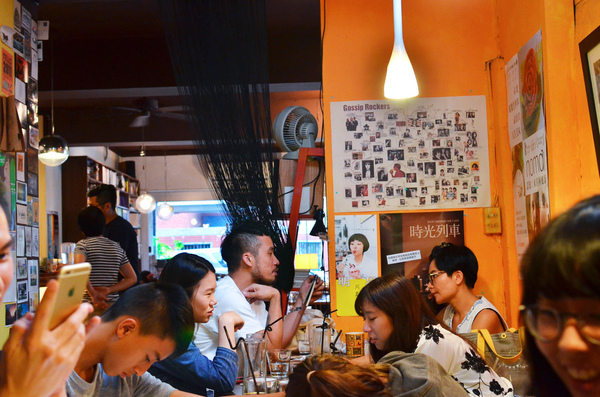 窩著咖啡 perch cafe：『台北||大安』窩在這發呆慢慢聊-窩著Perch Cafe