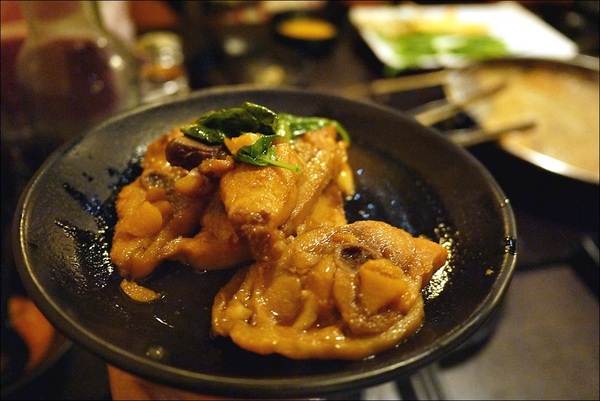 潮肉壽喜燒(忠孝店)：【潮肉壽喜燒】好吃永遠值得久候！超優質壽喜燒又一發！