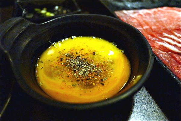 潮肉壽喜燒(忠孝店)：【潮肉壽喜燒】好吃永遠值得久候！超優質壽喜燒又一發！