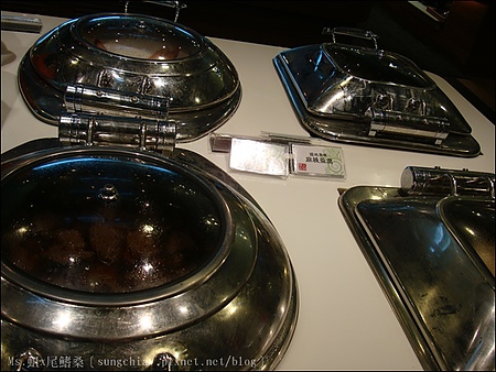 精彩火鍋(台北館前店)：［台北車站］精彩火鍋．新鮮食材吃到飽