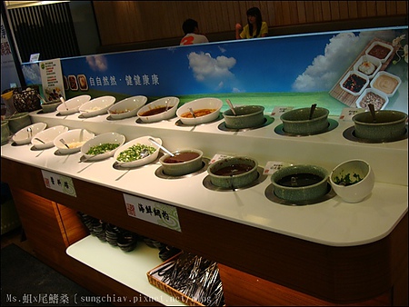 精彩火鍋(台北館前店)：［台北車站］精彩火鍋．新鮮食材吃到飽