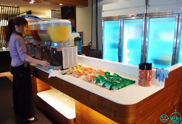 精彩火鍋(台北館前店):【試吃】肉片現點現切!火鍋吃到飽「精彩火鍋(台北館前店)」