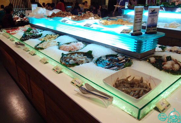 精彩火鍋(台北館前店):【試吃】肉片現點現切!火鍋吃到飽「精彩火鍋(台北館前店)」