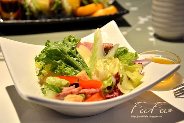 陶板屋和風創作料理(敦化南店)：[美食] 陶板屋 (敦化南店) 。美味烤鴨胸