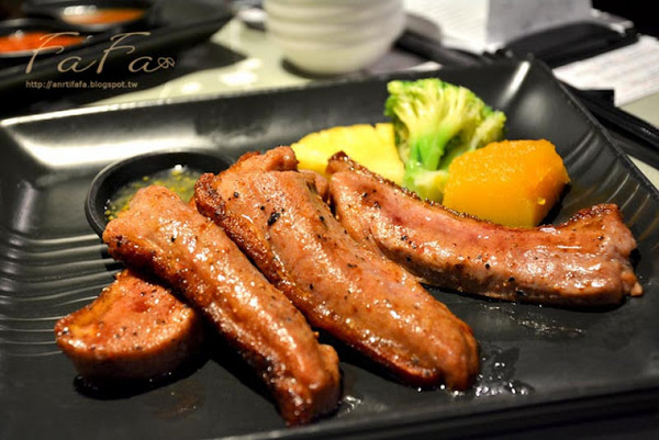 陶板屋和風創作料理(敦化南店)：[美食] 陶板屋 (敦化南店) 。美味烤鴨胸