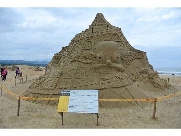 福隆海水浴場：【遊記】o○。oO。宜蘭 福隆2012沙雕展 　驚奇又可愛的沙雕展，今年又要展出啦～o○。o。○