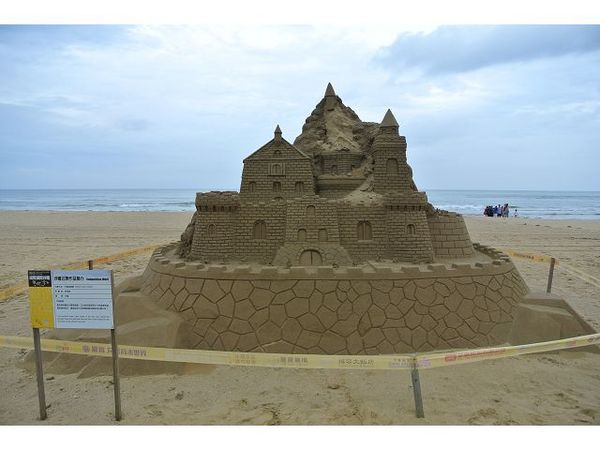 福隆海水浴場：【遊記】o○。oO。宜蘭 福隆2012沙雕展 　驚奇又可愛的沙雕展，今年又要展出啦～o○。o。○