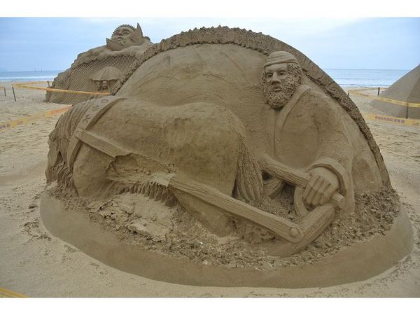 福隆海水浴場：【遊記】o○。oO。宜蘭 福隆2012沙雕展 　驚奇又可愛的沙雕展，今年又要展出啦～o○。o。○