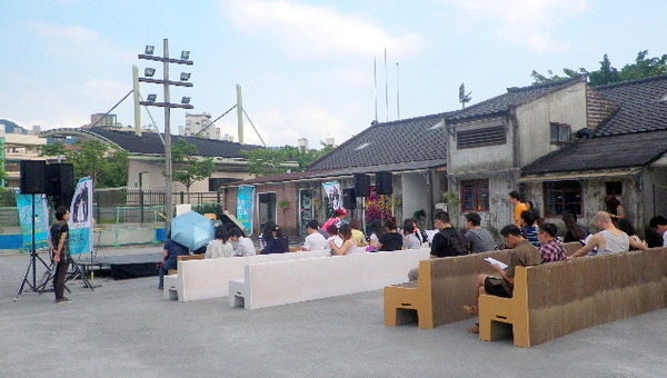 信義公民會館 (四四南村)：2014台北藝術節-四四南村有精彩表演