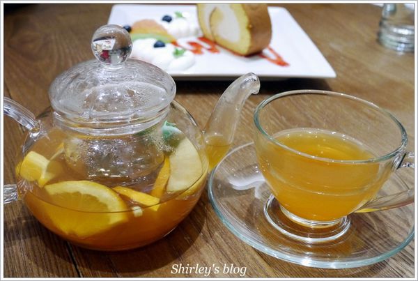 Monteur 夢甜屋中山門市：中山站‧MONTEUR Cafe 夢甜屋