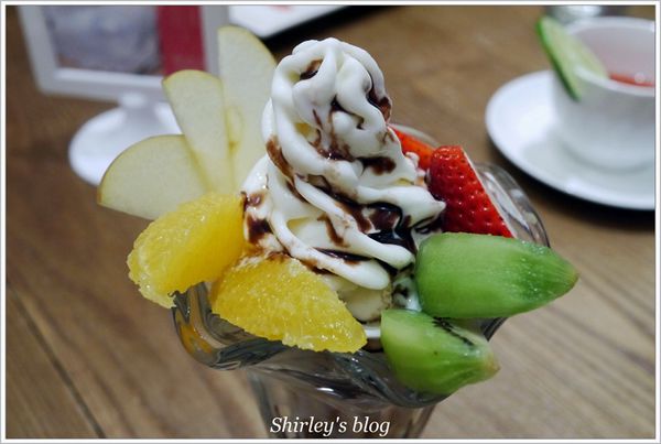 Monteur 夢甜屋中山門市：中山站‧MONTEUR Cafe 夢甜屋