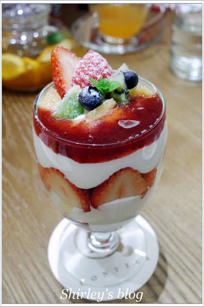 Monteur 夢甜屋中山門市：中山站‧MONTEUR Cafe 夢甜屋