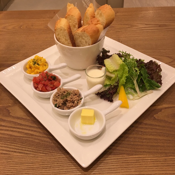 Monteur 夢甜屋(中山門市)：[捷運中山站美食] 好夢幻的Monteur 夢甜屋 - 猶如置身在芭比娃娃王國喲!!咱們一起幻想吧!!