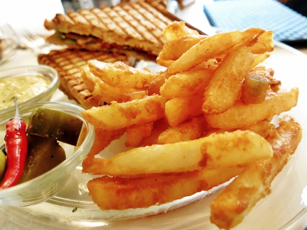 Toasteria Cafe三號(敦南店):【捷運忠孝敦化】台北東區的小地中海 — Toasteria Cafe 吐司利亞