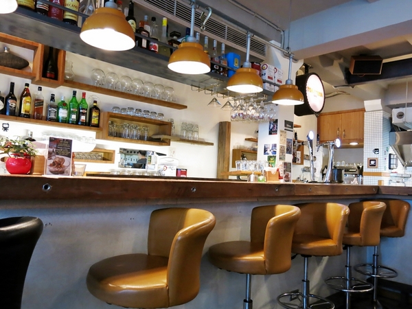 Toasteria Cafe三號(敦南店):【捷運忠孝敦化】台北東區的小地中海 — Toasteria Cafe 吐司利亞