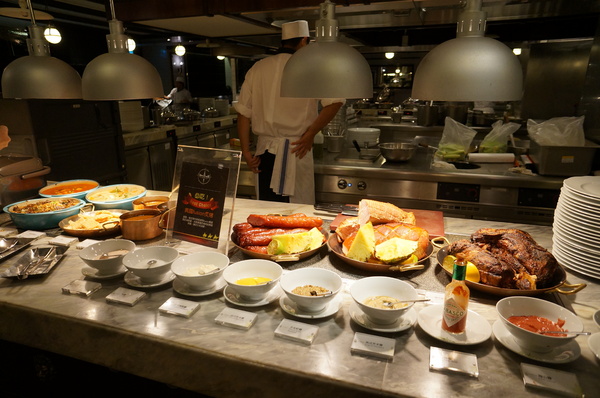 六福皇宮-絲路宴餐廳 Silk Road Feast:六福皇宮♥ 絲路宴♥ 吃到飽 ♥多國料理