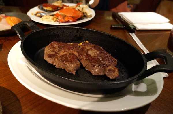 六福皇宮-絲路宴餐廳 Silk Road Feast:六福皇宮♥ 絲路宴♥ 吃到飽 ♥多國料理