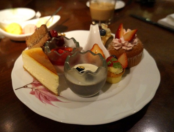 六福皇宮-絲路宴餐廳 Silk Road Feast:六福皇宮♥ 絲路宴♥ 吃到飽 ♥多國料理