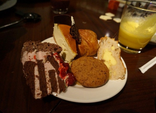 六福皇宮-絲路宴餐廳 Silk Road Feast:六福皇宮♥ 絲路宴♥ 吃到飽 ♥多國料理