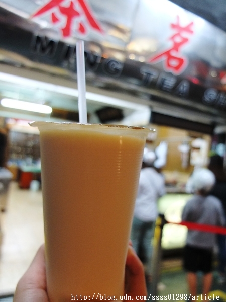 香茗茶行:【美食特搜。高雄鹽埕區】香茗茶行。高雄人的極品“茶風味霜淇淋” 鹽埕70年老茶行必喝鮮奶茶