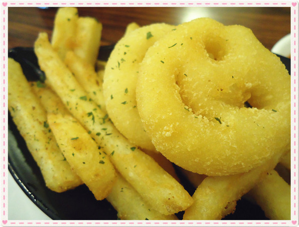 阿喜義大利麵：【台中食記】義大利麵控必收藏♥醜麵:我很醜可是我很可口@阿喜義大利麵