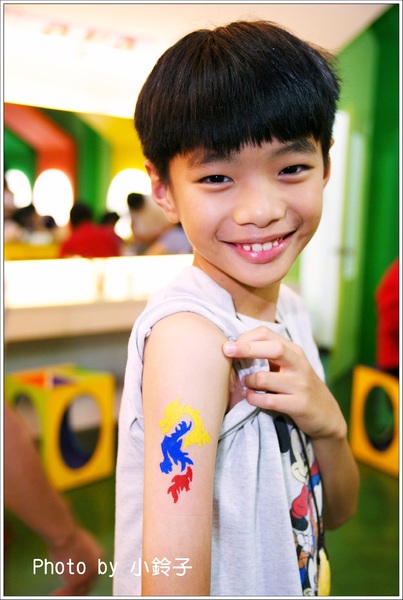 蠟藝彩繪館:宜蘭「蜡藝彩繪館」體驗人體彩繪樂趣