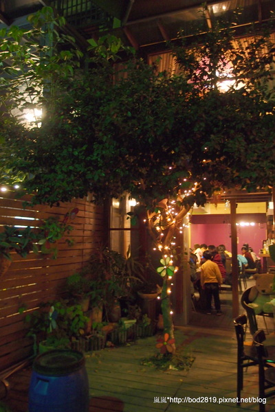 花現鳥地方：【台中東海】花現鳥地方－眾多人推薦的濃郁乳酪鍋