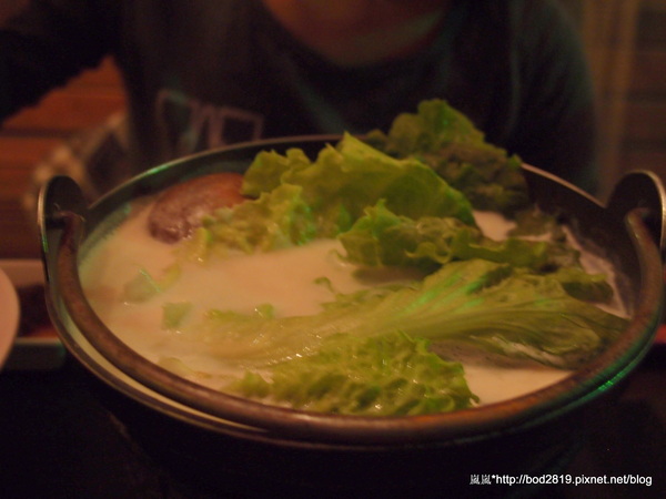 花現鳥地方：【台中東海】花現鳥地方－眾多人推薦的濃郁乳酪鍋