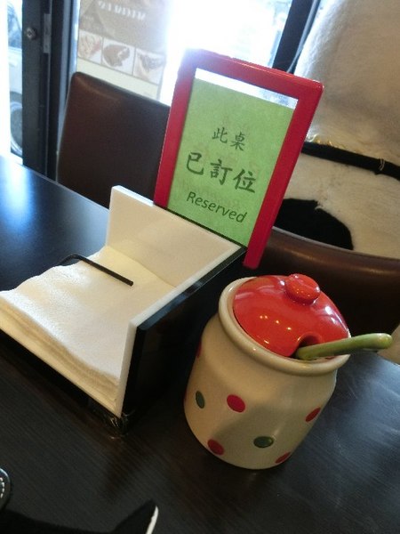 Focus Kitchen：《台北》Focus Kitchen 肯恩廚房│牽絲招牌蛋捲&爆漿熱熔岩布朗尼@東門站