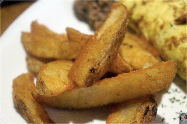 Second Floor Caf'e貳樓餐館(微風台北車站店)：台北 北車 Second Floor Caf'e貳樓餐館~人氣店有理之好好吃早午餐