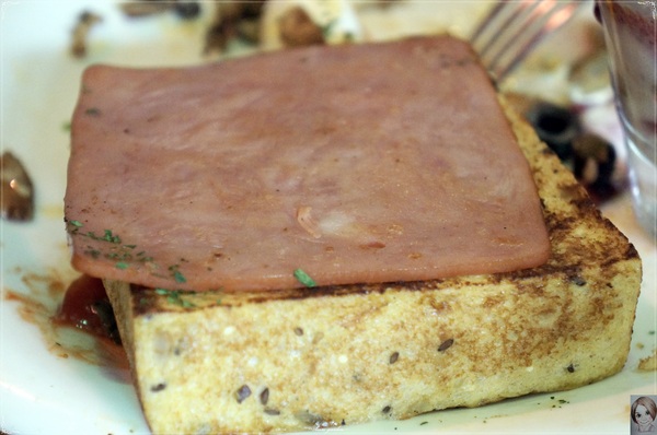 Second Floor Caf'e貳樓餐館(微風台北車站店)：台北捷運北車貳樓(二訪)~今天是頭牛之好多蔬菜早午餐