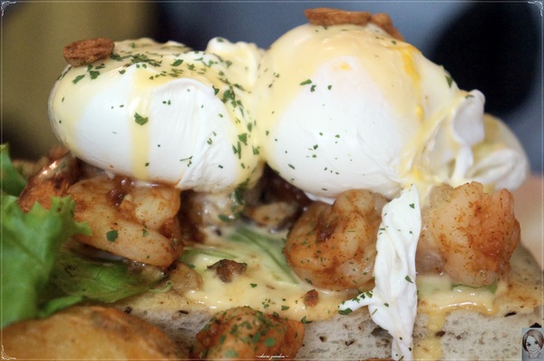 Second Floor Caf'e貳樓餐館(微風台北車站店)：台北捷運北車貳樓(二訪)~今天是頭牛之好多蔬菜早午餐