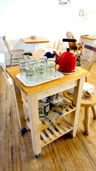 時光咖啡：【台中東海】一本書、一杯咖啡、一份悠閒！時光咖啡！