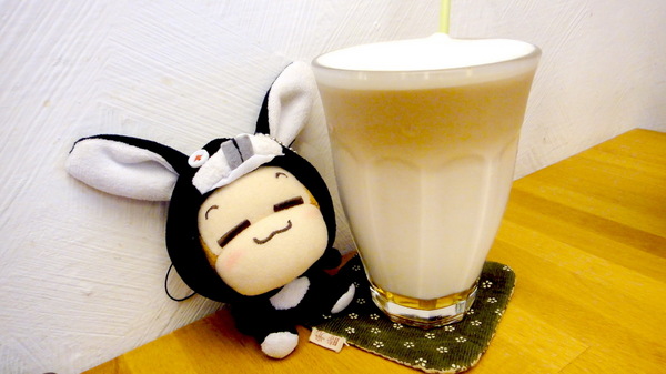 時光咖啡：【台中東海】一本書、一杯咖啡、一份悠閒！時光咖啡！