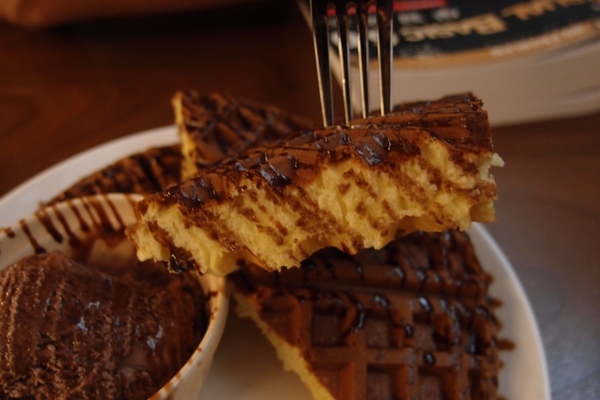 時光咖啡:【台中東海】時光咖啡-悠閒時光有咖啡、鬆餅的香氣陪伴你~