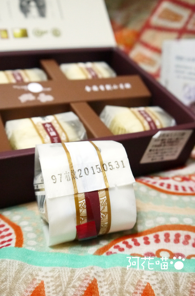 寶泉食品(豐原本店):【宅配│小月餅】一年到頭都要來個伴手禮推薦!超綿密、全國首創的『寶泉 - 小月餅 』