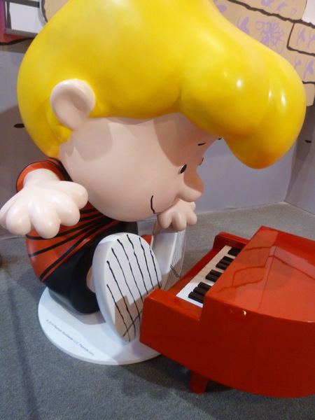 走進花生漫畫: Snoopy 65週年巡迴特展(高雄場)：【口碑場】一起來駁二跟Snoopy玩吧!!－走進花生漫畫: Snoopy 65週年巡迴特展