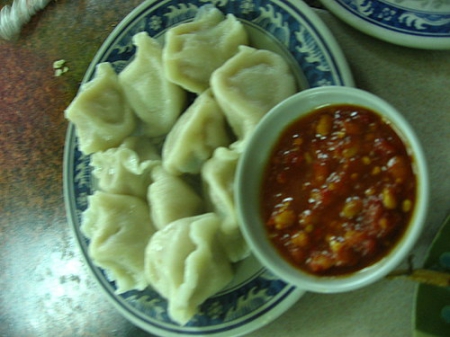 劉家酸白菜火鍋:刀削涼麵 我最愛