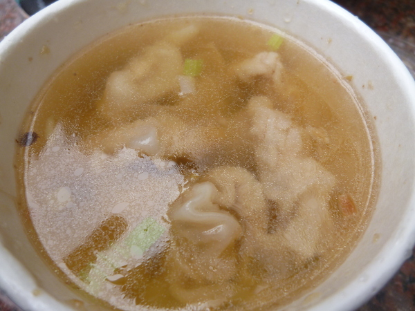 新金樹：【台中豐原】228假期台中行之古早好滋味－新金樹肉圓、扁食