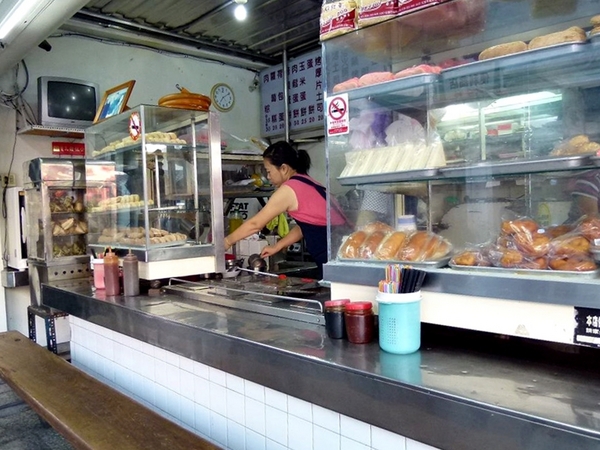 廟口紅茶:【花蓮】廟口紅茶.鋼管紅茶.花蓮市