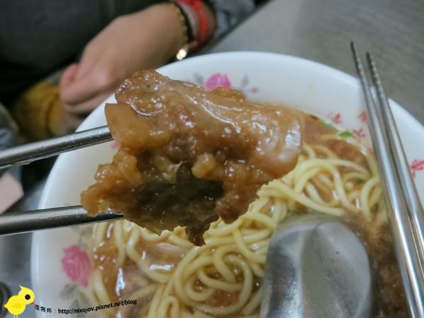 台中-豐原-廟東夜市-廟東清水排骨麵-清甜香濃-排骨麵