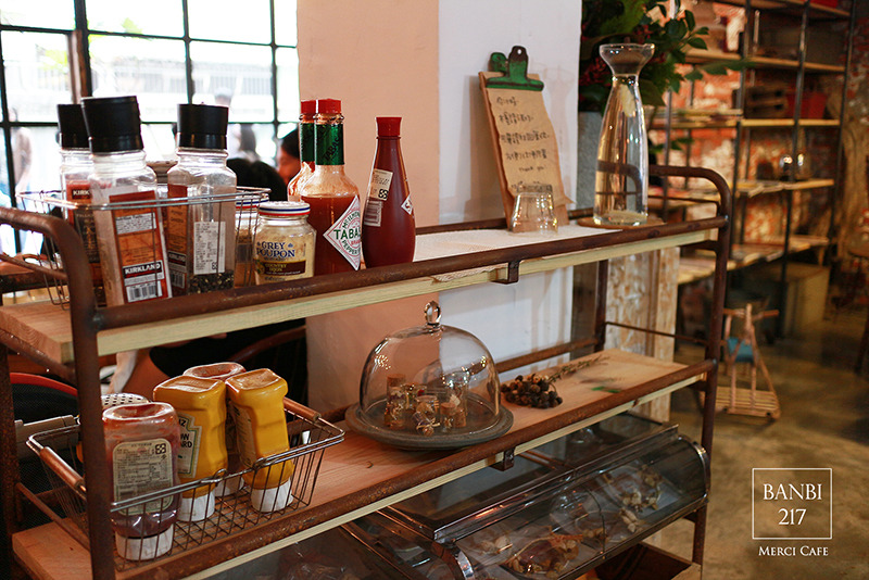 Banbi217 美食旅遊: Merci Cafe 不是二店而是搬家新址 板橋人氣早午餐店,下午茶,咖啡館,聚餐餐廳(捷運板橋站)