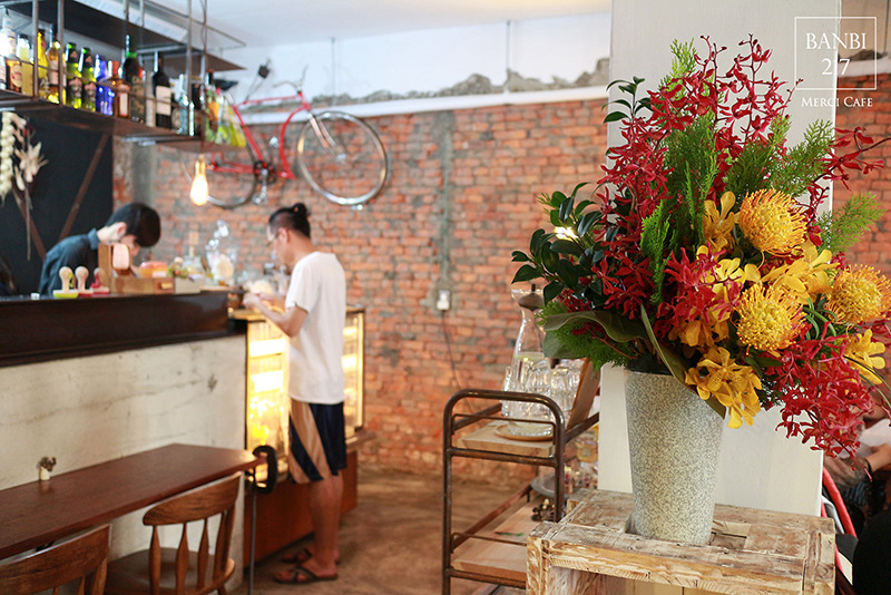 Banbi217 美食旅遊: Merci Cafe 不是二店而是搬家新址 板橋人氣早午餐店,下午茶,咖啡館,聚餐餐廳(捷運板橋站)