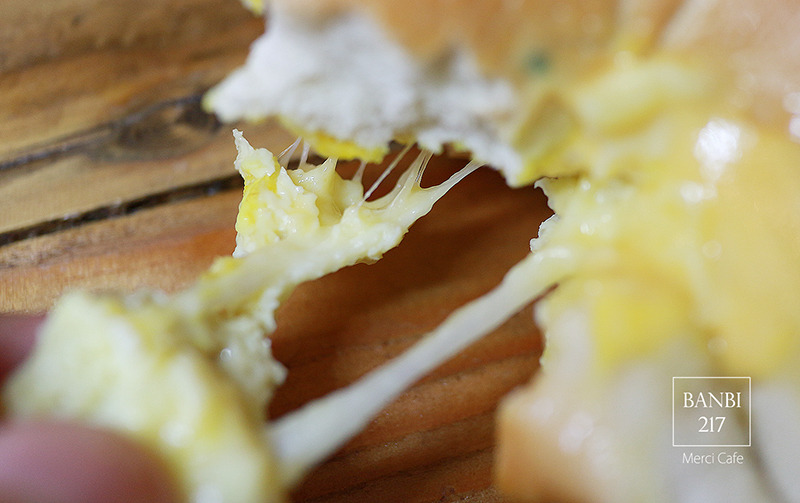 Banbi217 美食旅遊: Merci Cafe 不是二店而是搬家新址 板橋人氣早午餐店,下午茶,咖啡館,聚餐餐廳(捷運板橋站)